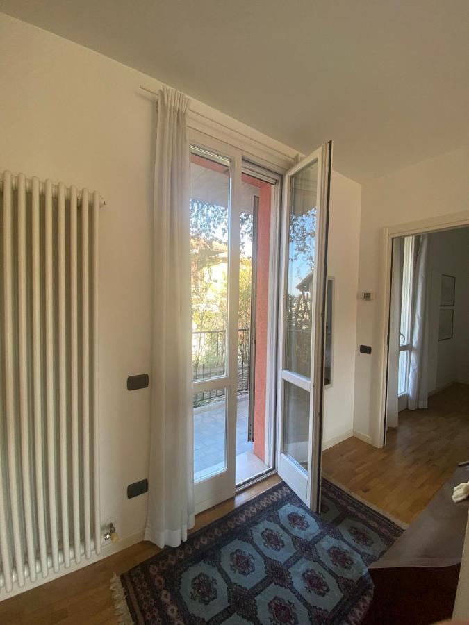 Casa Sandra Crema Esterno foto